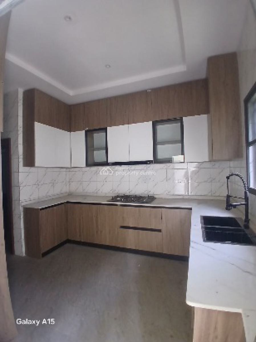 Well Built 4 Bedrooms Terrace Duplex with Bq, 2 Living Rooms, Durumi, Abuja, Terraced Duplex for Rent