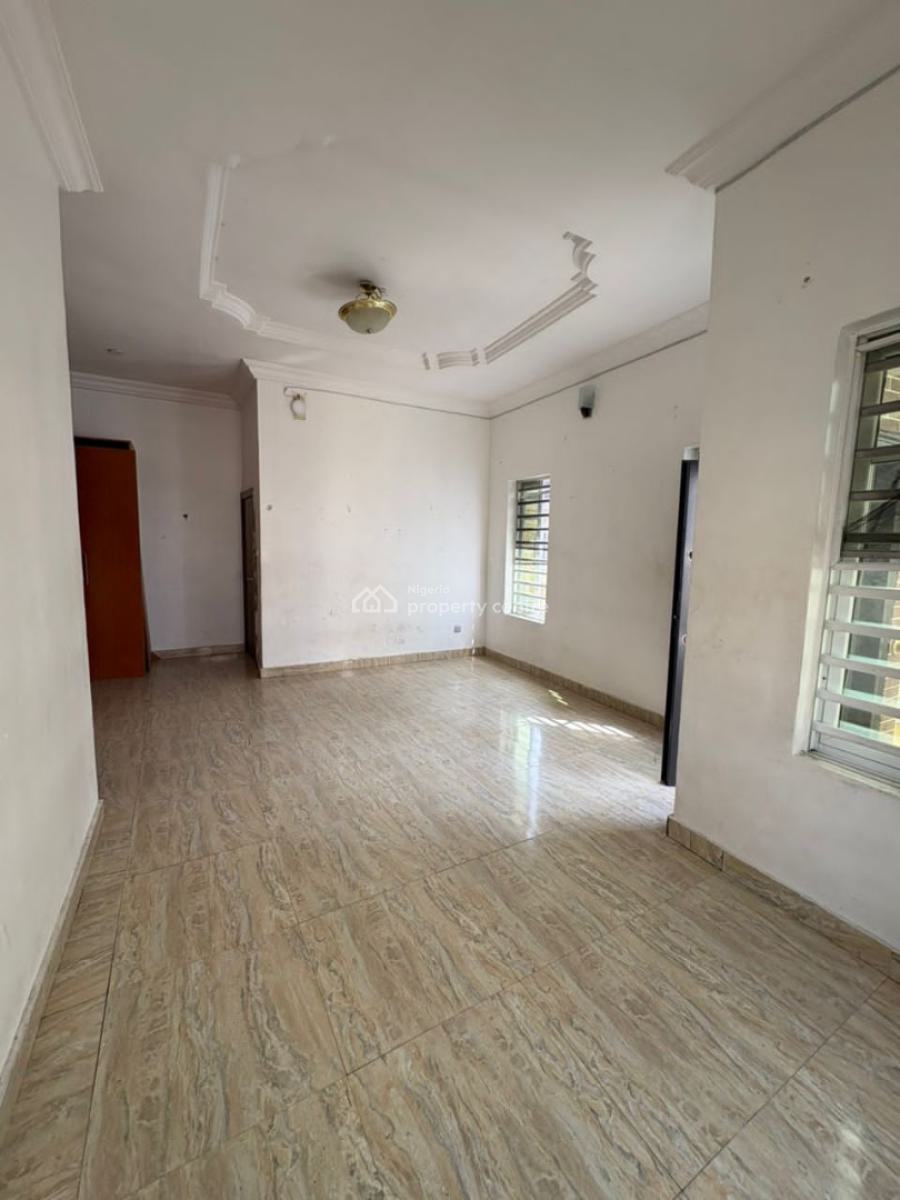 Master Bedroom Upstairs, Cluster One Estate, Lekki County Homes, Ikota, Lekki, Lagos, Self Contain (single Rooms) for Rent