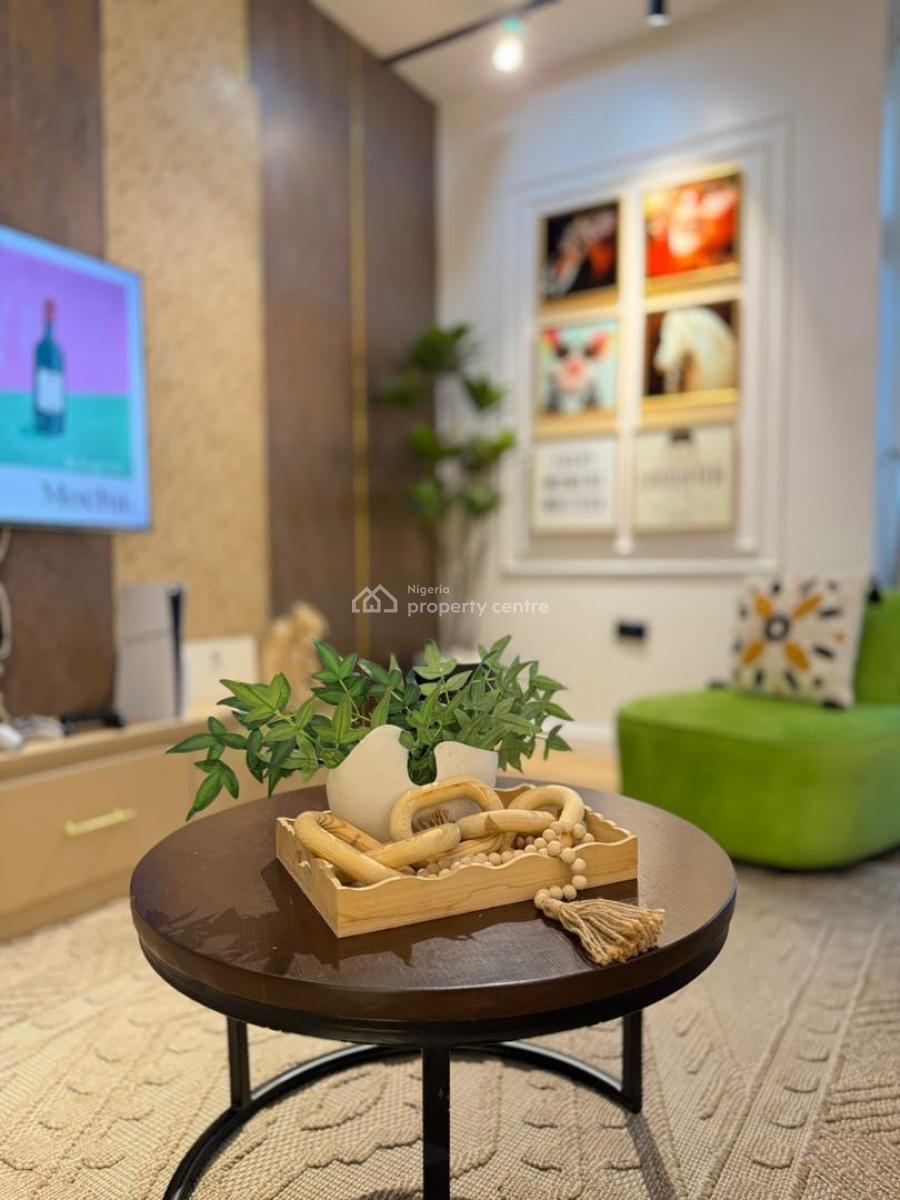 a Brand New Luxury 1 Bedroom, Lekki Phase 1, Lekki, Lagos, Flat / Apartment Short Let