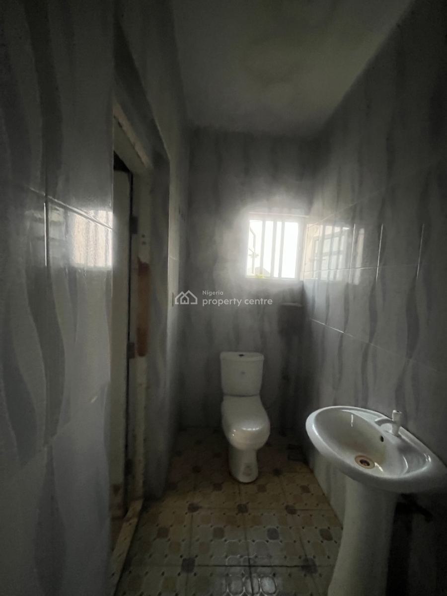 2 Bedroom Flat, Sliver Land Estate, Sangotedo, Ajah, Lagos, Flat / Apartment for Rent
