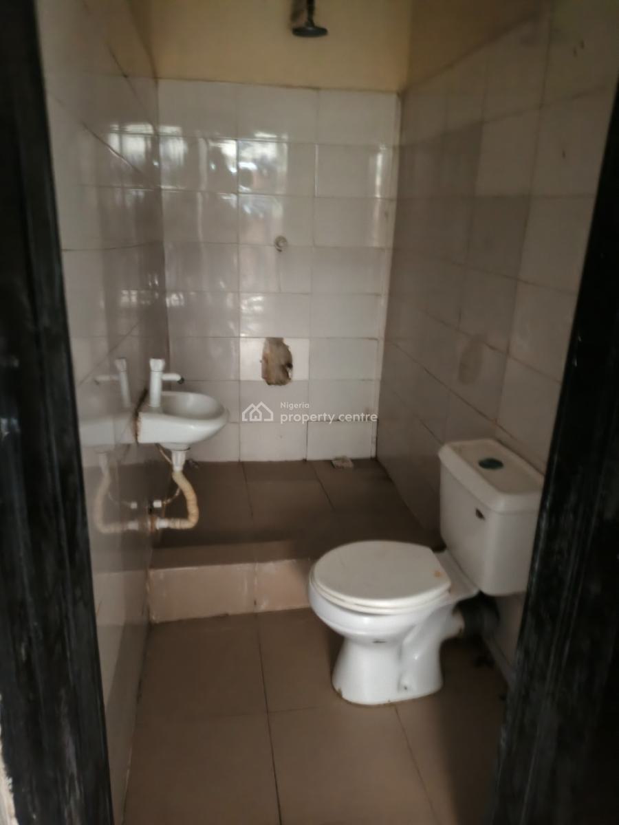 Spacious Room Self Contain in a Secure Estate, Bakare Estate, Lekki, Lagos, Self Contain (single Rooms) for Rent