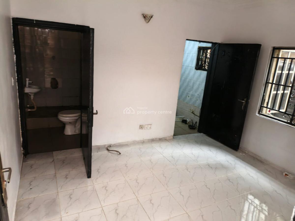 Spacious Room Self Contain in a Secured Estate, Bakare/ Bera Estate, Lekki, Lagos, Self Contain (single Rooms) for Rent