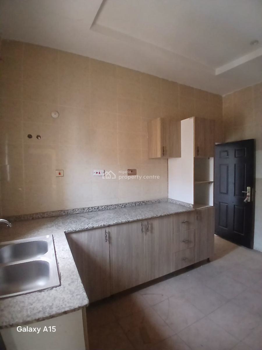 Well Built 2 Bedroom Flat, Durumi, Abuja, Flat / Apartment for Rent