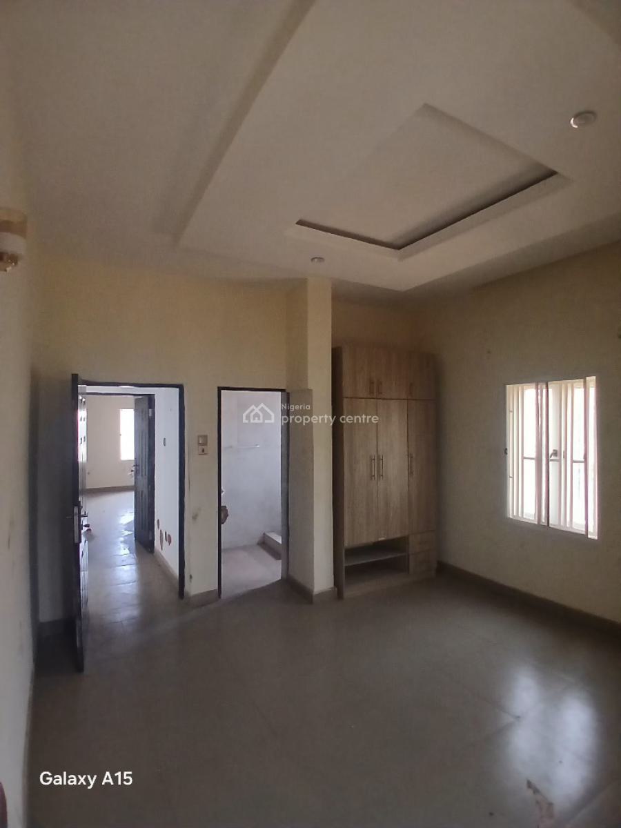 Well Built 2 Bedroom Flat, Durumi, Abuja, Flat / Apartment for Rent
