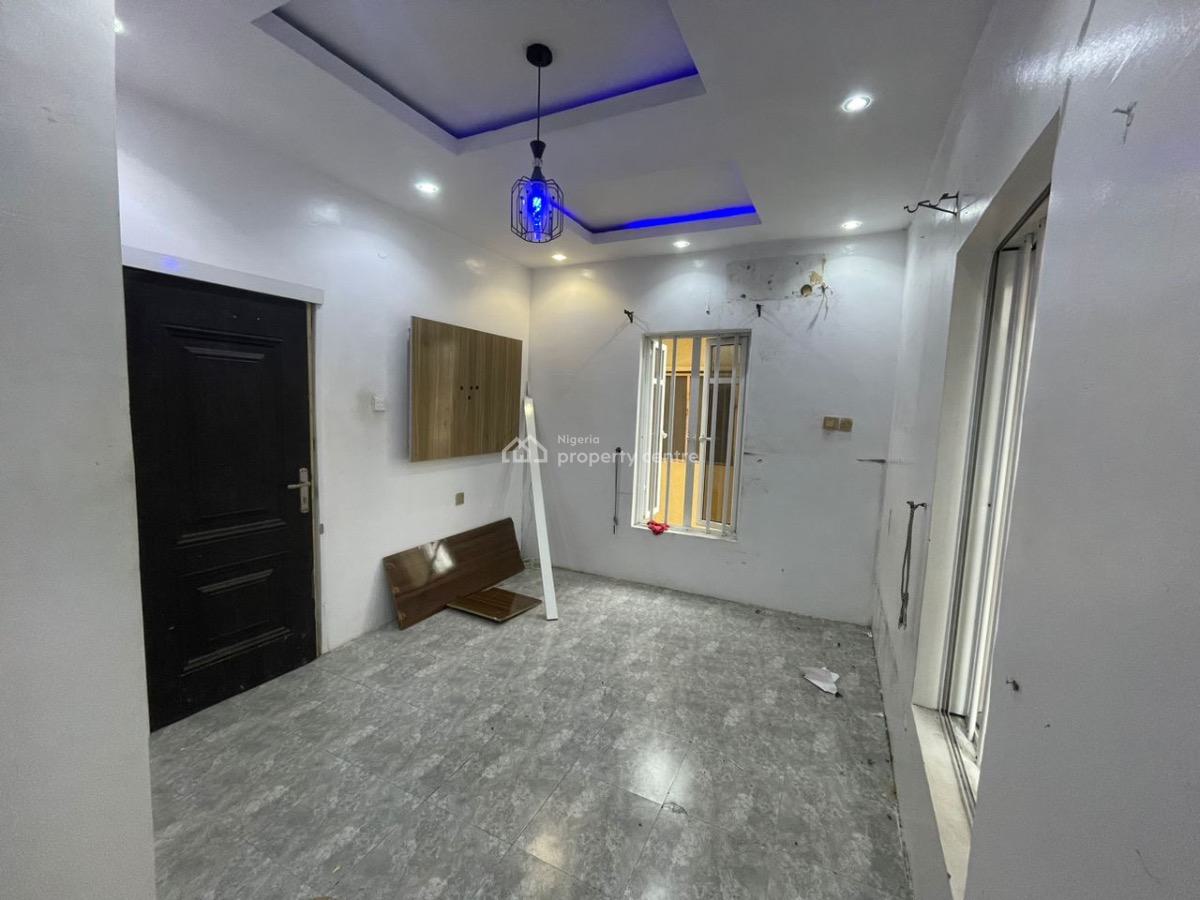 Exclusive One Bedroom Apartment, Alagomeji, Yaba, Lagos, Mini Flat (room and Parlour) for Rent