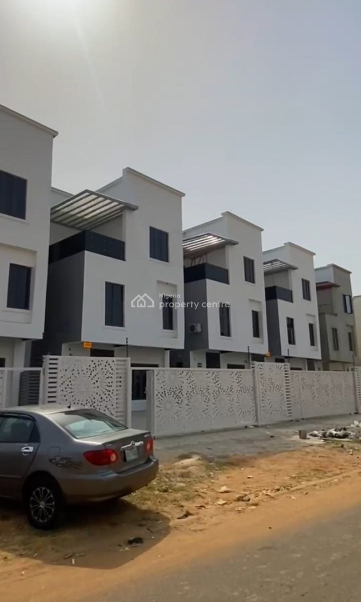 4 Bedroom Terraced Duplex with Bq and Separate Compound, Guzape District, Abuja, Terraced Duplex for Sale