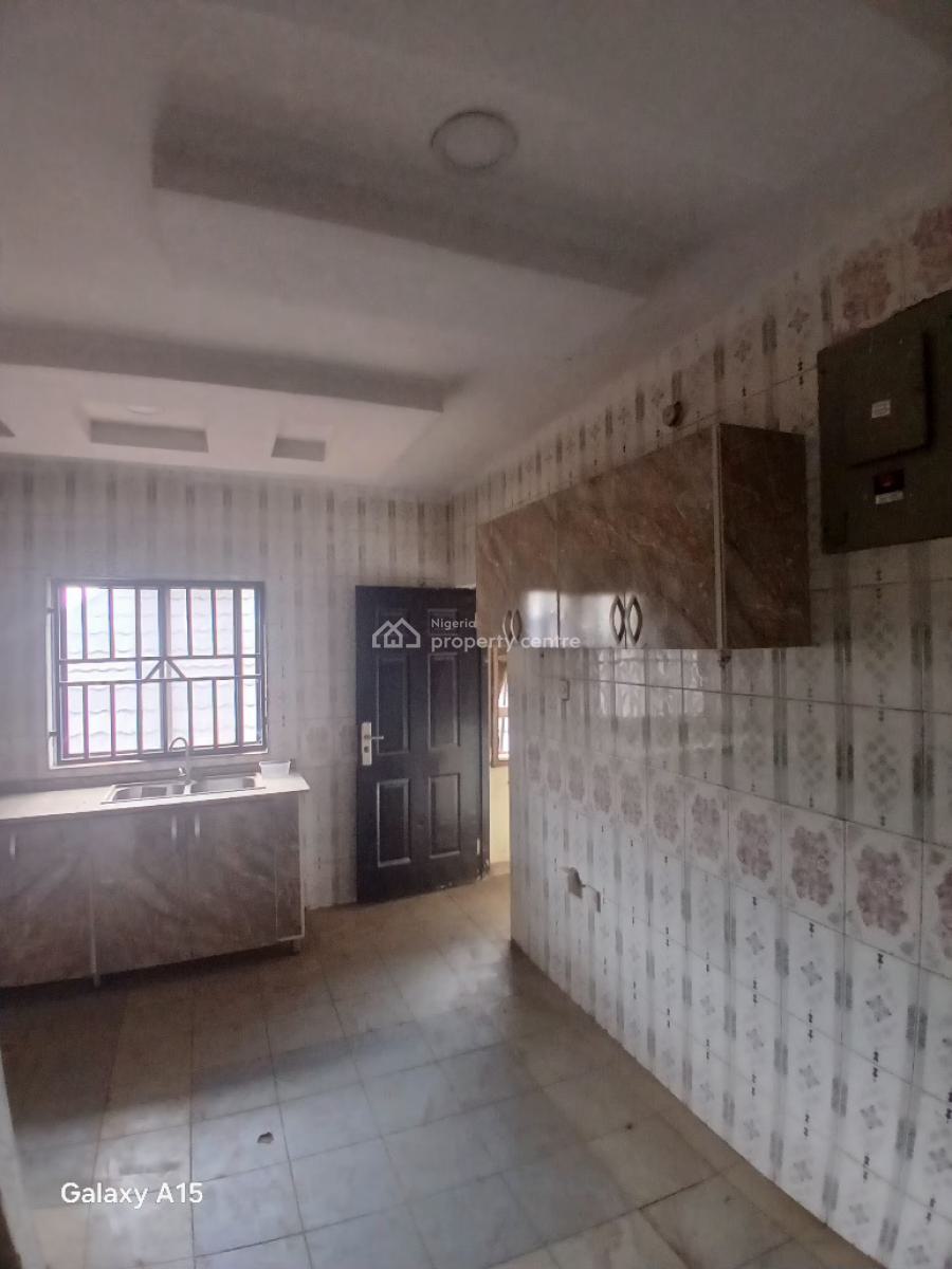 Well Built 3 Bedrooms Flat, Durumi, Abuja, Flat / Apartment for Rent