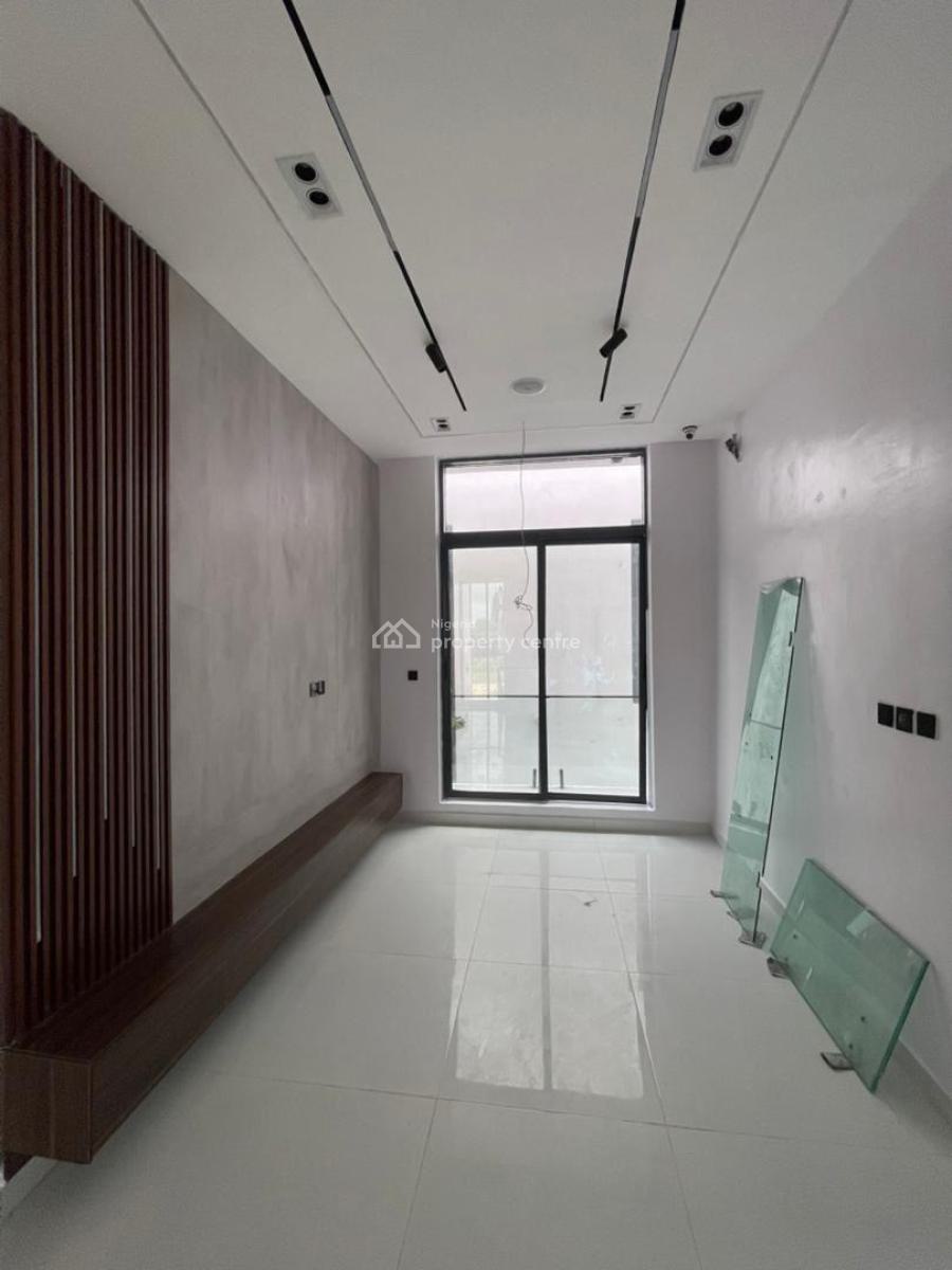 Well-crafted 5-bedroom Fully Detached Duplex with Ante Room, Pool & Bq, Chevron, Lekki, Lagos, Detached Duplex for Sale