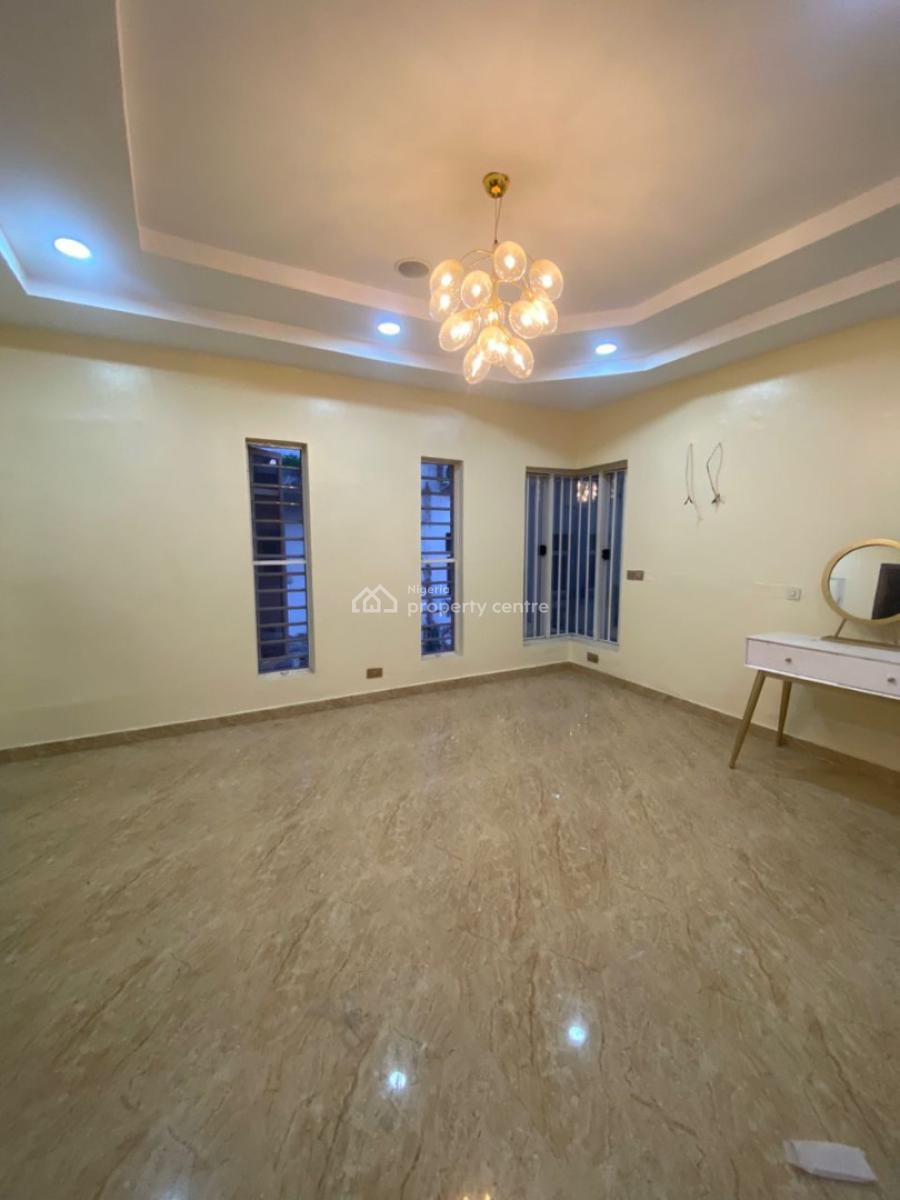 Luxury Three Bedrooms Semi-detached Duplex, Chevron, Lekki, Lagos, Semi-detached Duplex for Rent