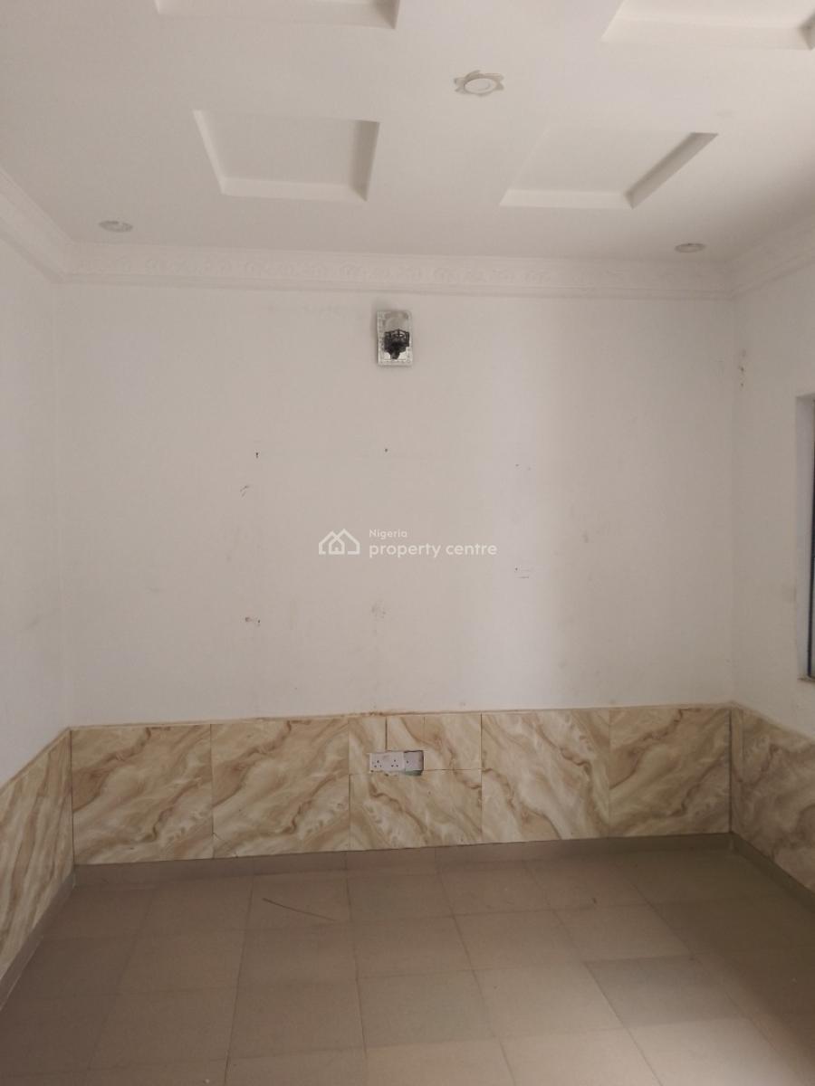 Mini Flat, Pineapple Estate Off Oreta Road, Igbogbo, Ikorodu, Lagos, Mini Flat (room and Parlour) for Rent