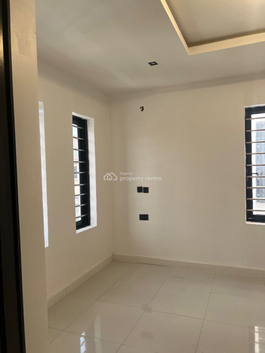 3 Bedroom Semi-detached, Behind Roban Stores Interbua, Asaba, Delta, Semi-detached Duplex for Sale