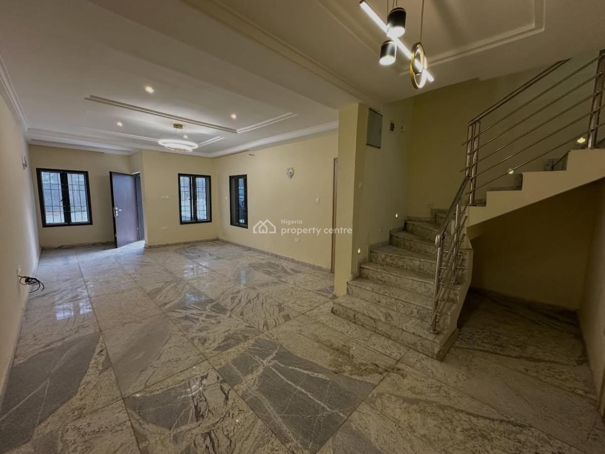 Pristine 4 Bedroom Terrace Duplex with 2 Living Room and a Bq, Guzape District, Abuja, Terraced Duplex for Sale
