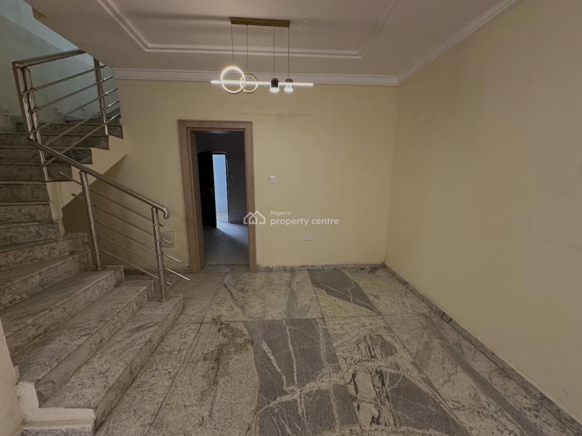 Pristine 4 Bedroom Terrace Duplex with 2 Living Room and a Bq, Guzape District, Abuja, Terraced Duplex for Sale