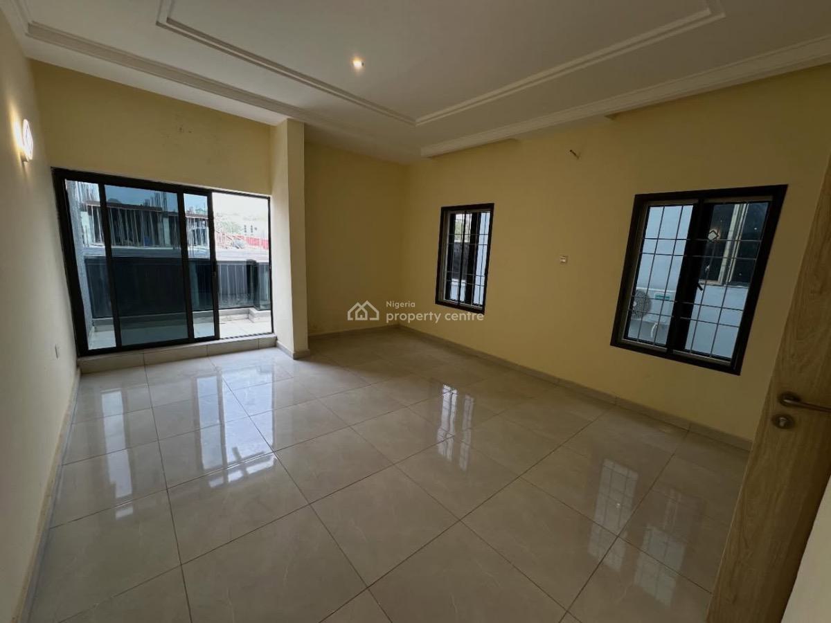 Pristine 4 Bedroom Terrace Duplex with 2 Living Room and a Bq, Guzape District, Abuja, Terraced Duplex for Sale