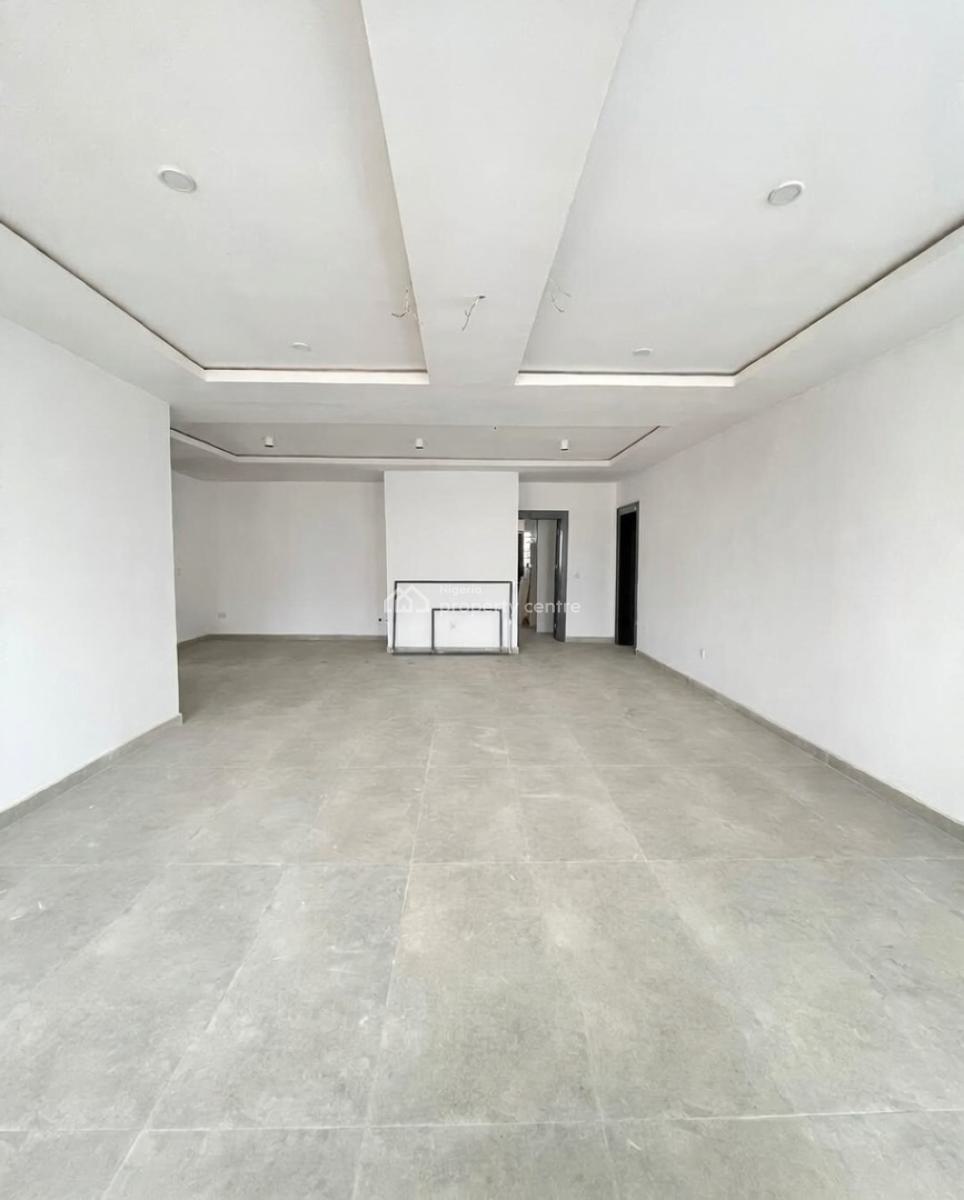 4 Bedroom Apartment, Lekki Phase 1, Lekki, Lagos, Block of Flats for Sale