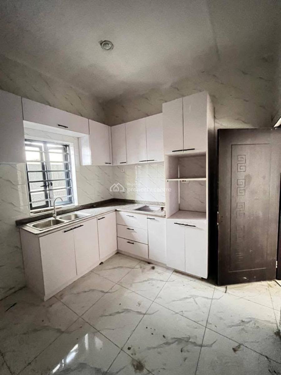 3bedroom Apartment, Ikota, Lekki, Lagos, Flat / Apartment for Sale