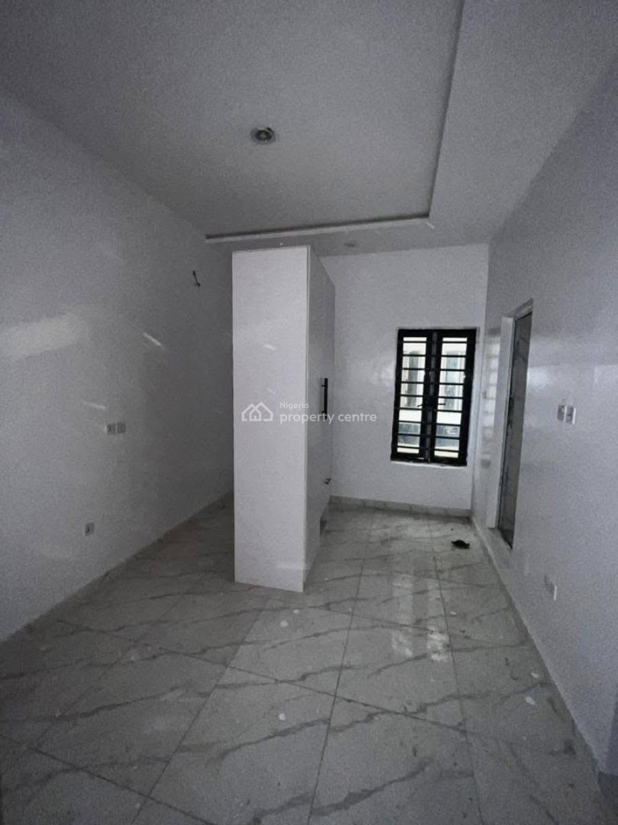 3bedroom Apartment, Ikota, Lekki, Lagos, Flat / Apartment for Sale