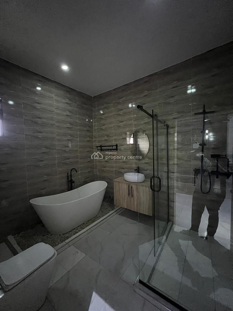 Well Maintained 4 Bedroom Duplex, Orchid Road, Lekki, Lagos, Terraced Duplex for Sale