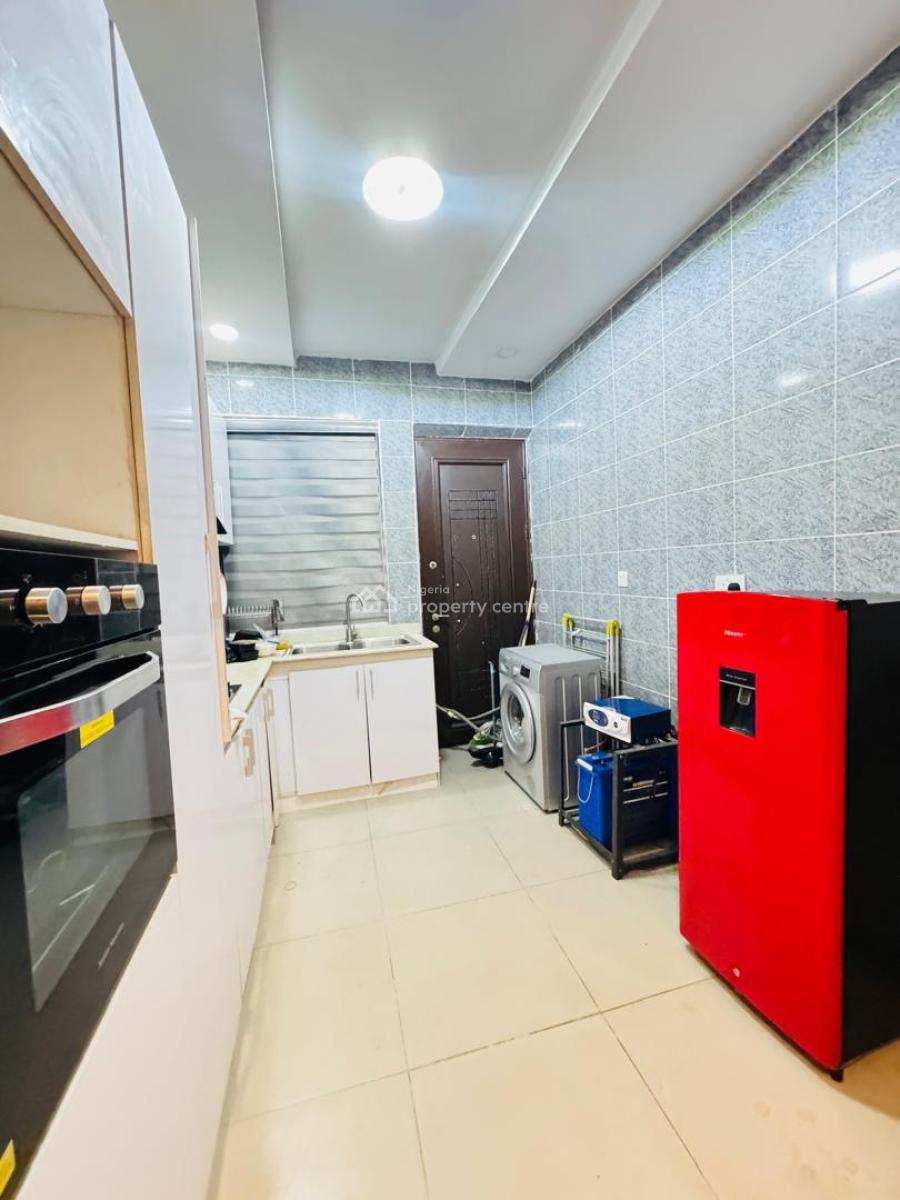 Serviced 1 Bedroom Apartment Available, Lekki Phase 1, Lekki, Lagos, Mini Flat (room and Parlour) for Rent