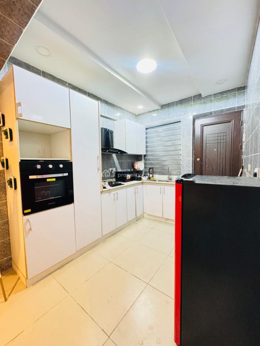 Serviced 1 Bedroom Apartment Available, Lekki Phase 1, Lekki, Lagos, Mini Flat (room and Parlour) for Rent