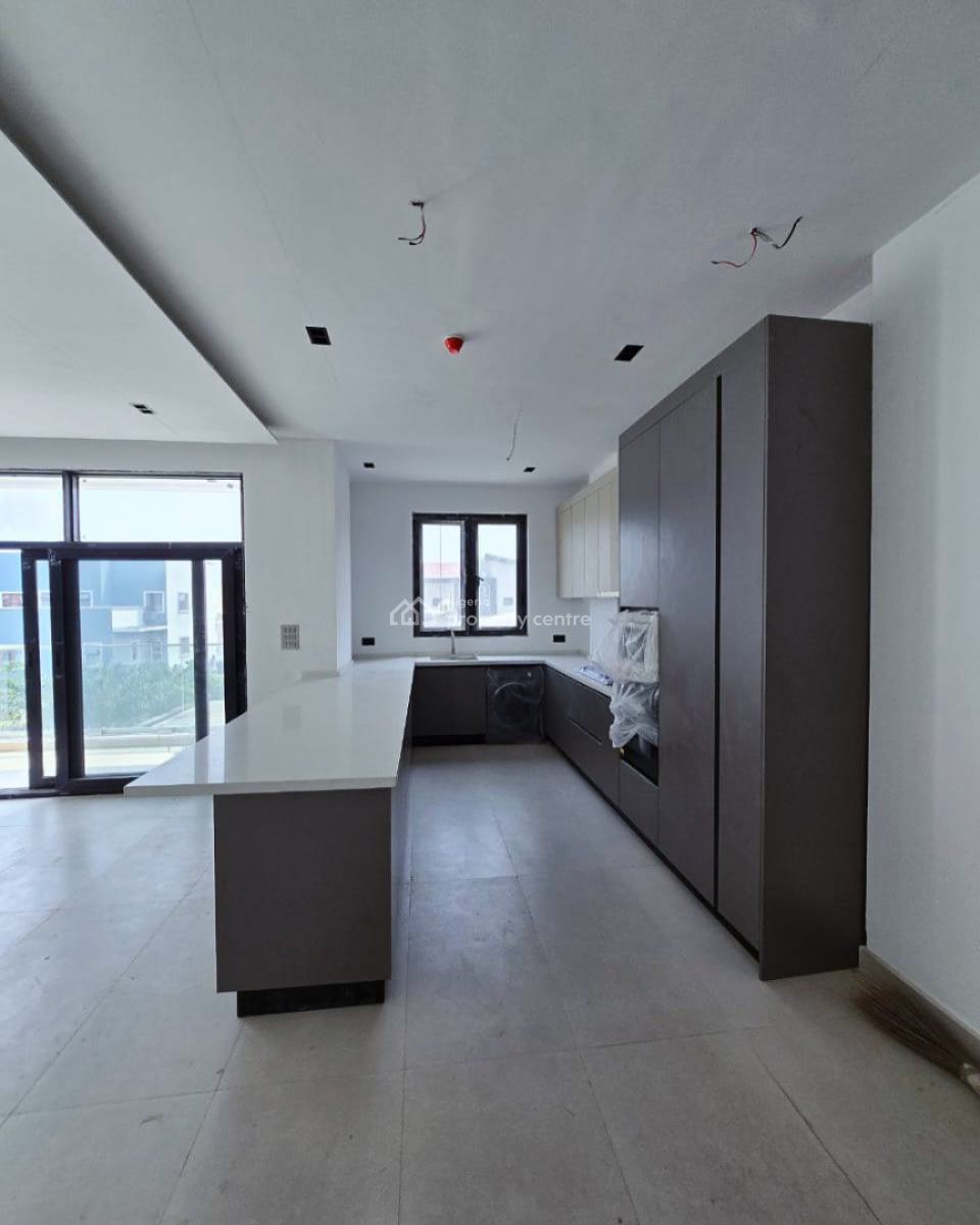 Exquisite 2 Bedroom Apartment, Lekki Phase 1, Lekki Phase 1, Lekki, Lagos, Flat / Apartment for Sale