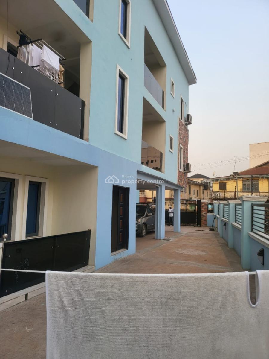 Furnished 2 Bedroom Apartment, Apena Street, Surulere, Lagos, Flat / Apartment for Sale