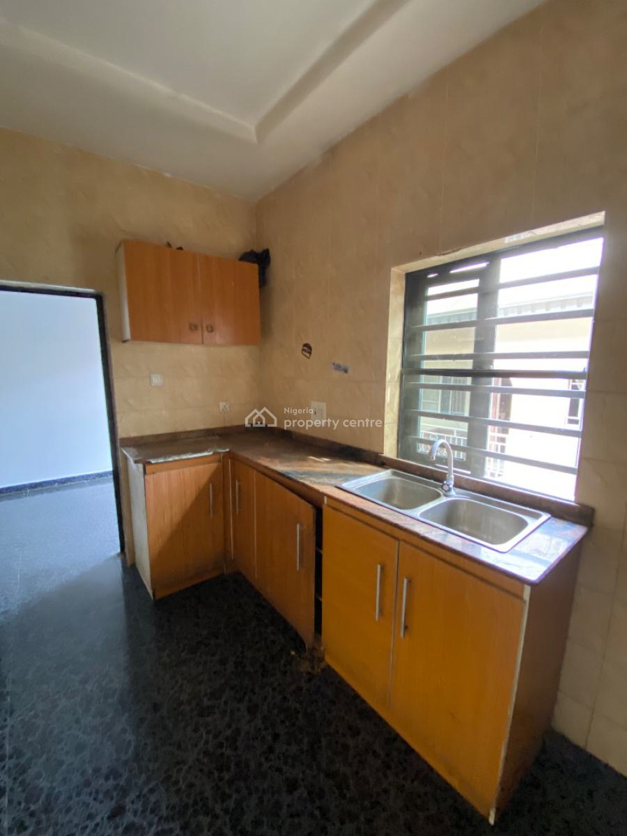 Clean Upstairs 3 Bedroom Flat, By Blenco Supermarket Before Shop Rite, Sangotedo, Ajah, Lagos, Flat / Apartment for Rent
