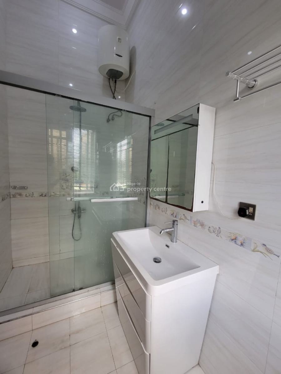 Serviced 3 Bedroom Flat with Bq, Fitted Kitchen, Ensuite Rooms, Banana Island, Ikoyi, Lagos, Flat / Apartment for Rent