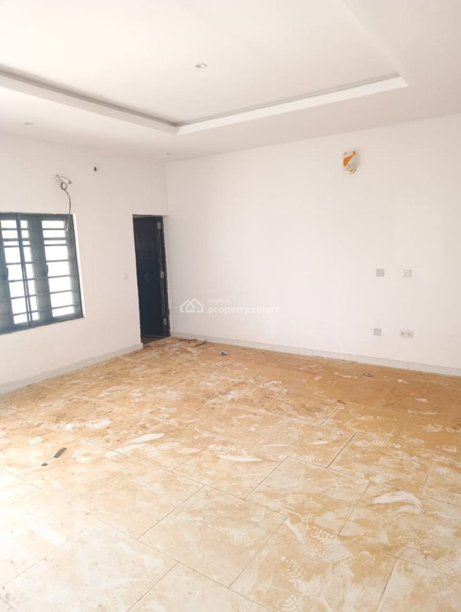 Distress 3 Bedrooms Semi-detached Bungalow House, Peak Park Estate Phase 2, Oribanwa, Ibeju Lekki, Lagos, Semi-detached Bungalow for Sale