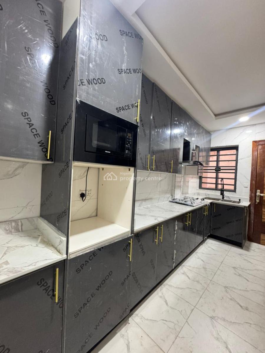 Luxury 2bedroom Apartment, Ologolo Lekki, Lekki, Lagos, Flat / Apartment for Rent