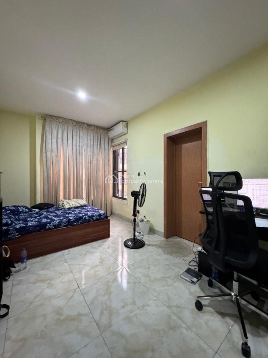 Luxury 4bedroom Apartment on a 3rd Floor, Banana Island Road Ikoyi, Ikoyi, Lagos, Flat / Apartment for Rent