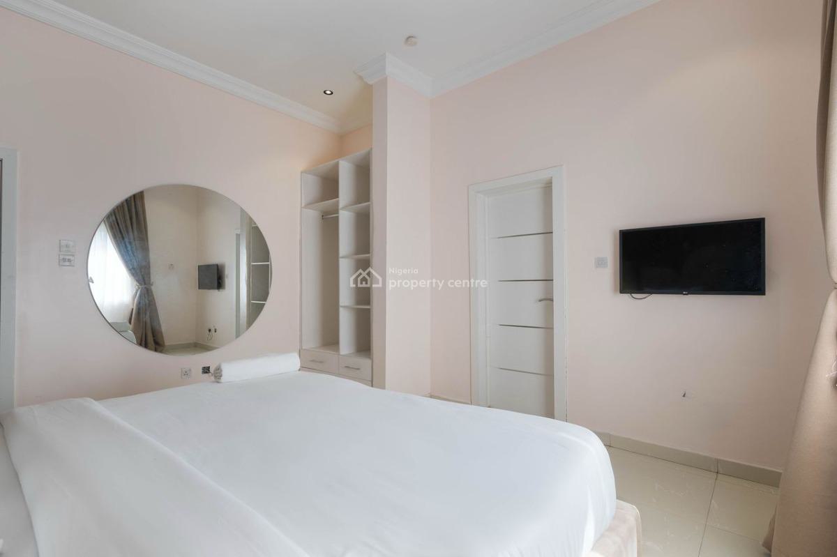 Book This Cozy and Luxurious 3 Bedroom with Pool, Snooker & Views, Lekki Phase 1, Lekki, Lagos, Flat / Apartment Short Let