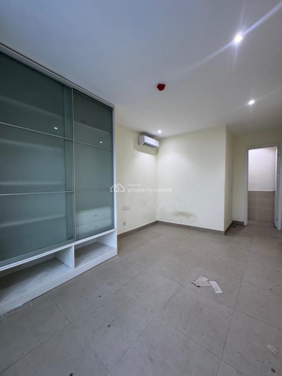 Brand New Waterfront 3 Bedroom Massionette with Bq, Off Admiralty Way, Lekki Phase 1, Lekki, Lagos, Flat / Apartment for Sale