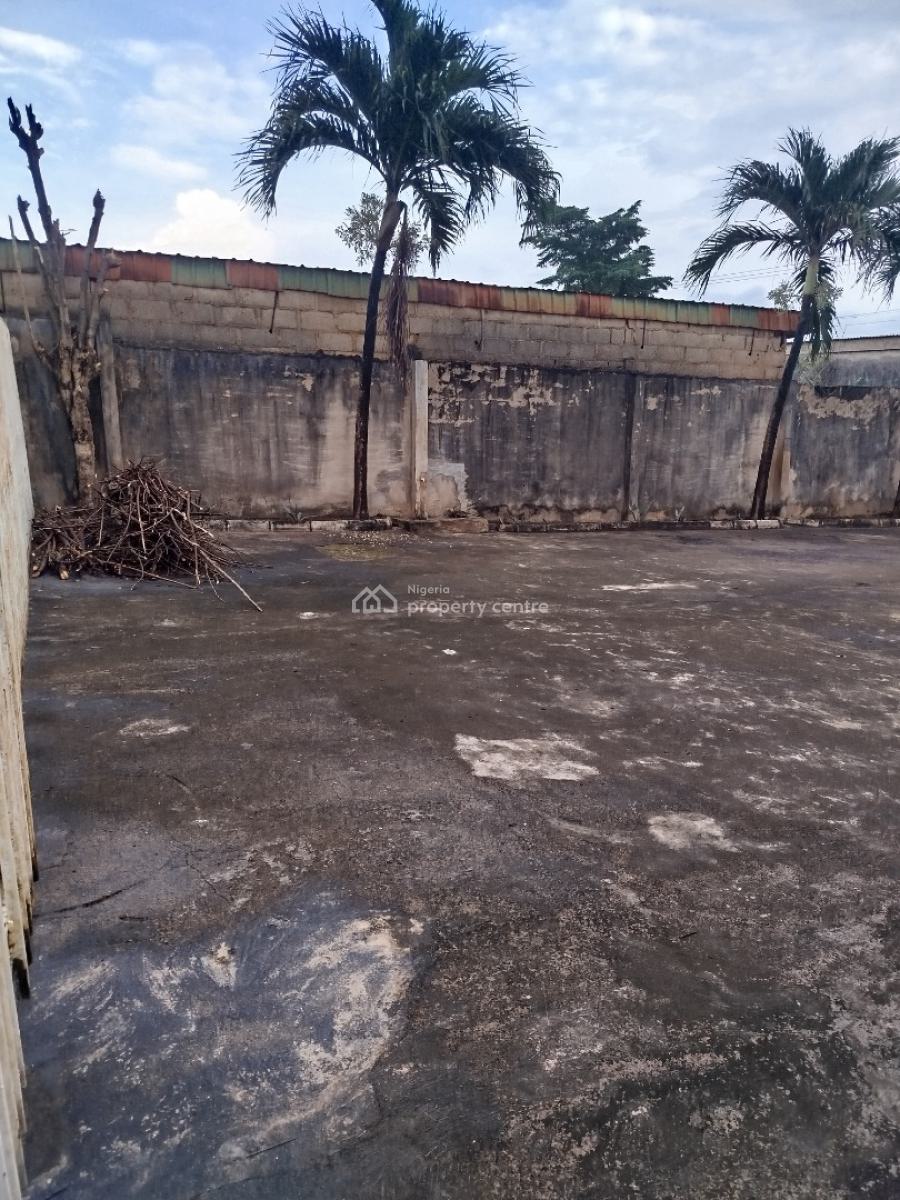 a Commercial Property Available, Ire Akari Main Road, Gberigbe, Ikorodu, Lagos, Detached Bungalow for Rent