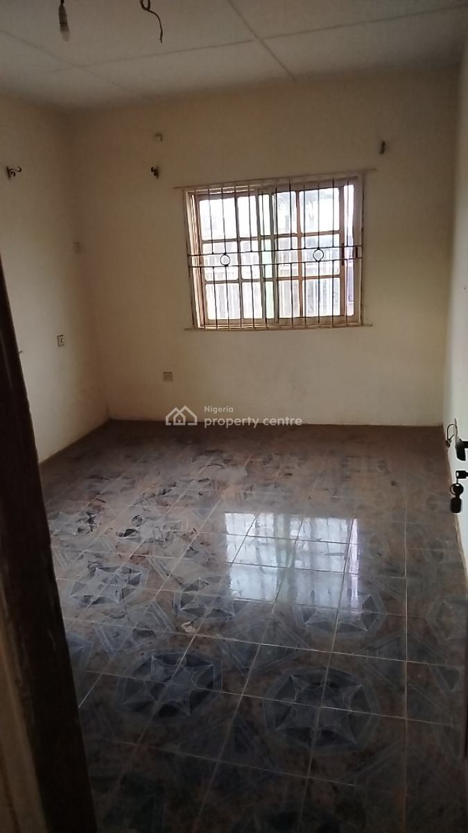 a Commercial Property Available, Ire Akari Main Road, Gberigbe, Ikorodu, Lagos, Detached Bungalow for Rent