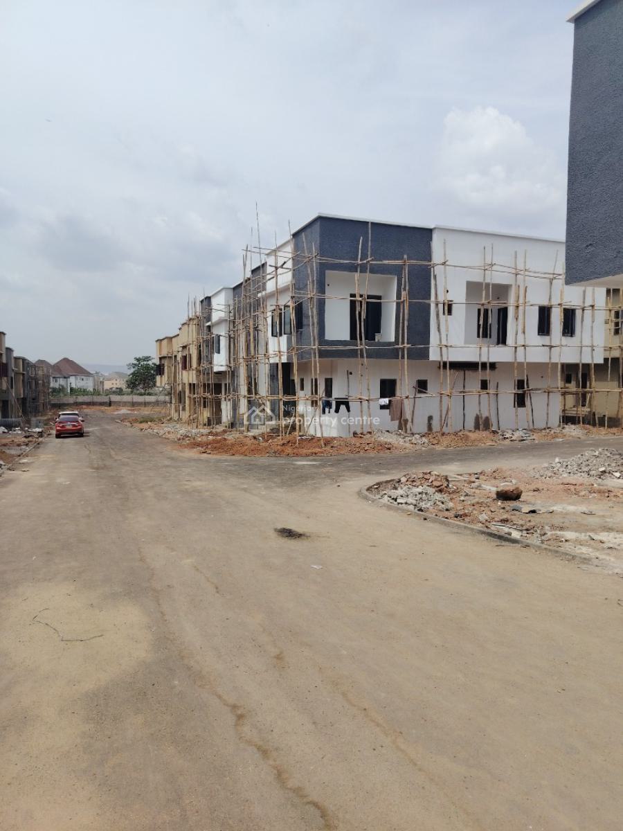 4 Bedroom Semi-detached Duplex with Bq, Mabushi, Abuja, Semi-detached Duplex for Sale
