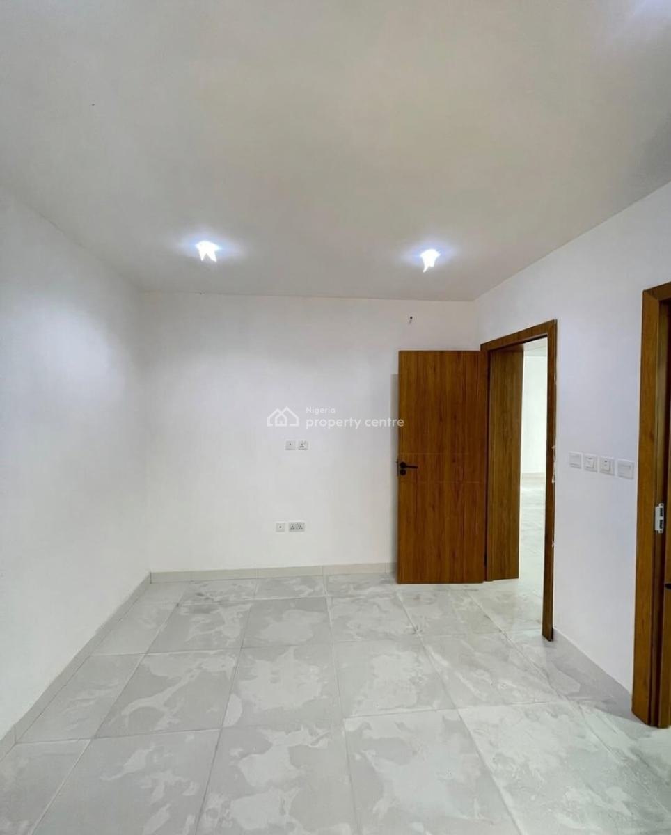 2 Bedroom Apartment, Lekki Phase 1, Lekki, Lagos, Block of Flats for Sale