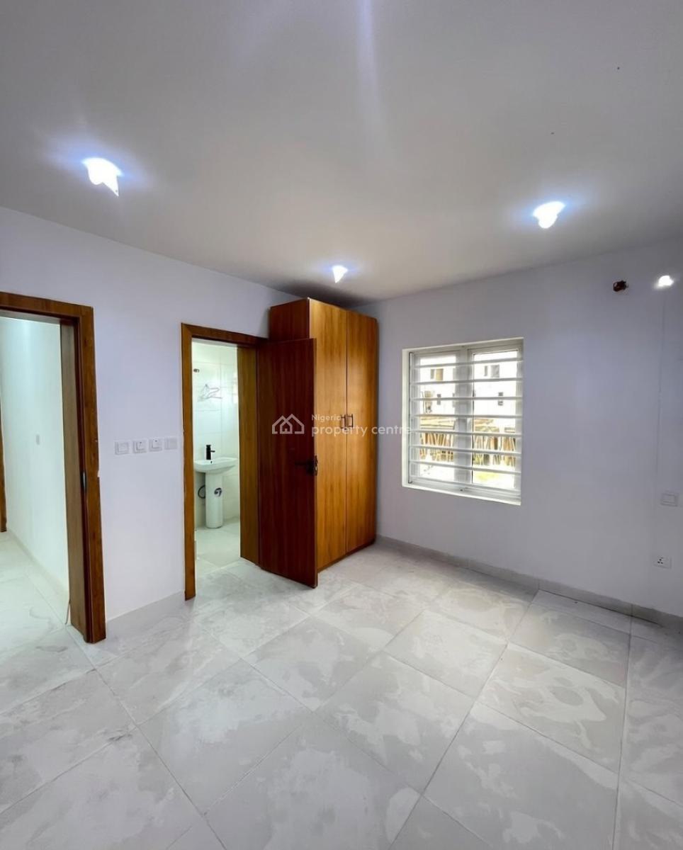 2 Bedroom Apartment, Lekki Phase 1, Lekki, Lagos, Block of Flats for Sale