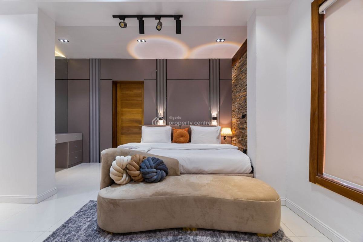 Luxury 1 Bedroom Apartment with Cinema, Lekki Phase 1, Lekki, Lagos, Flat / Apartment Short Let