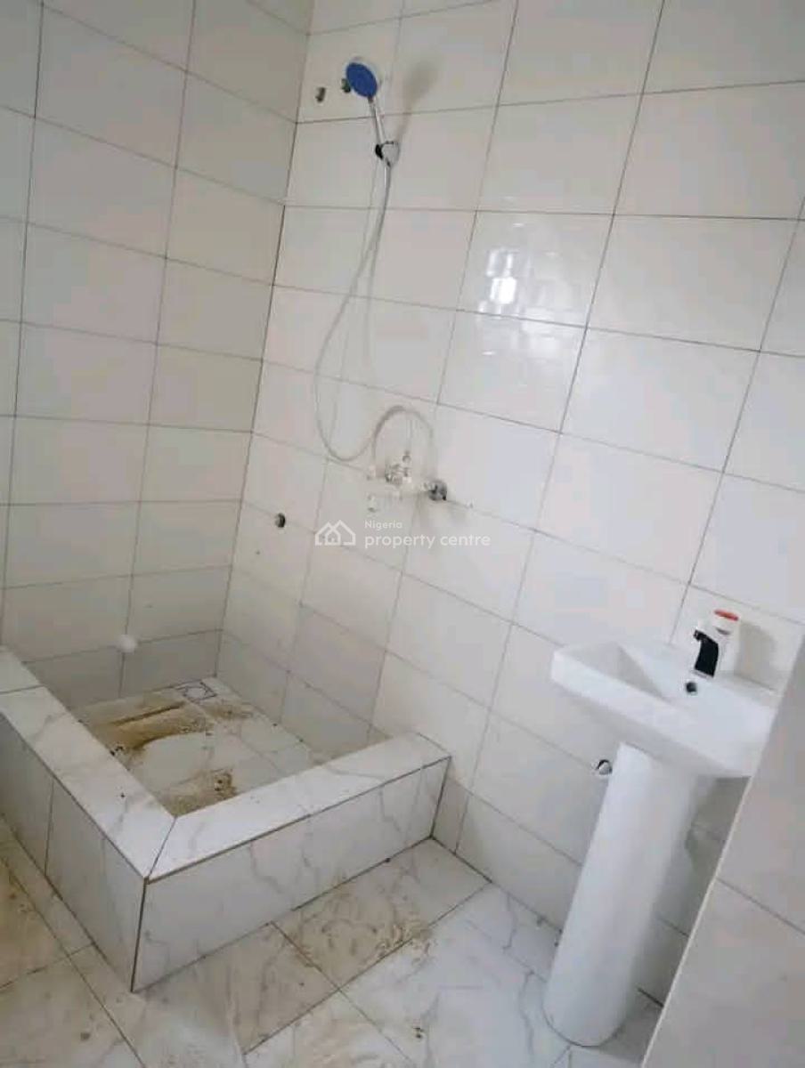 a Newly Built Three (3) Bedroom Flat, Shelter Afrique Estate Extension, Uyo, Akwa Ibom, House for Rent