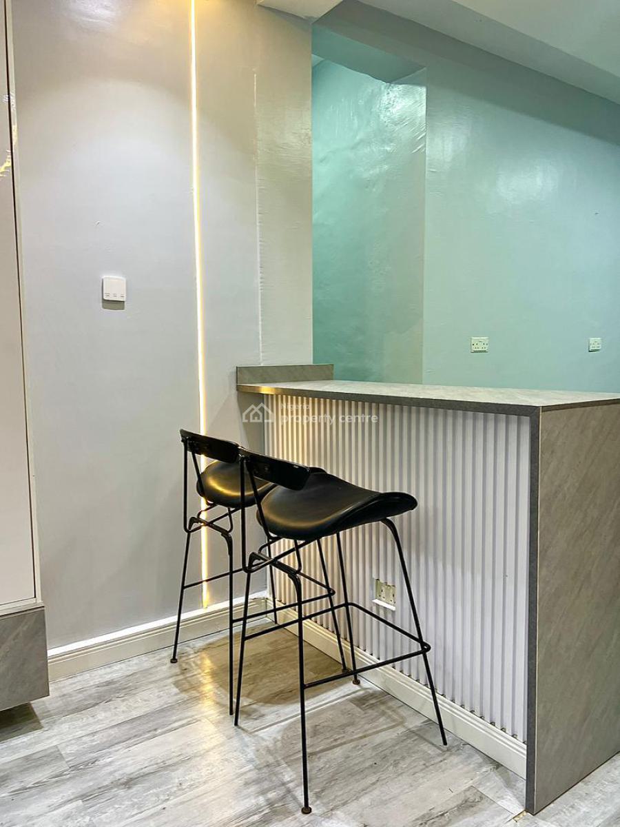 Beautiful 3bedroom Apartment with Pool and Ps5, Lekki Phase 1, Lekki, Lagos, Flat / Apartment Short Let