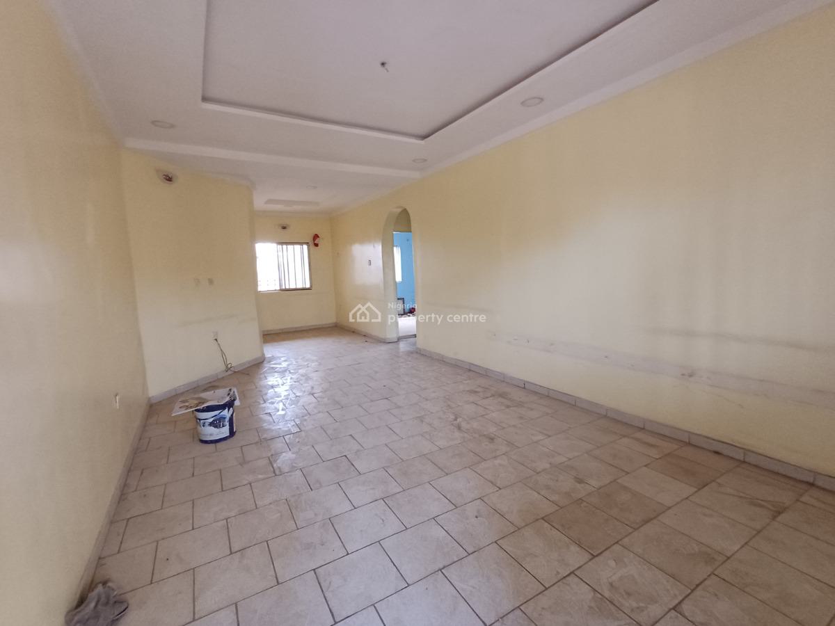 2 Bedroom Flat on The Second Floor, Wuse 2, Abuja, Flat / Apartment for Rent