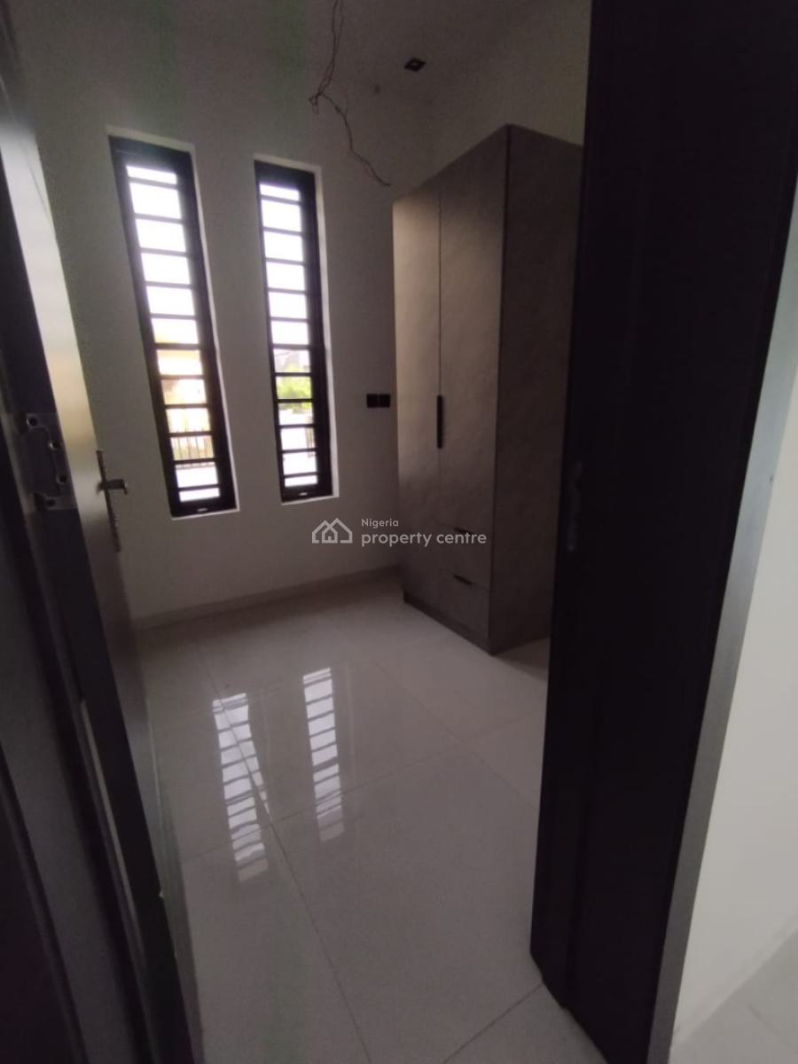 Modern 4-bedroom Semi-detached Duplex with Bq in Citiview Estate, Citiview Estate Warewa., Obafemi Owode, Ogun, Semi-detached Duplex for Sale