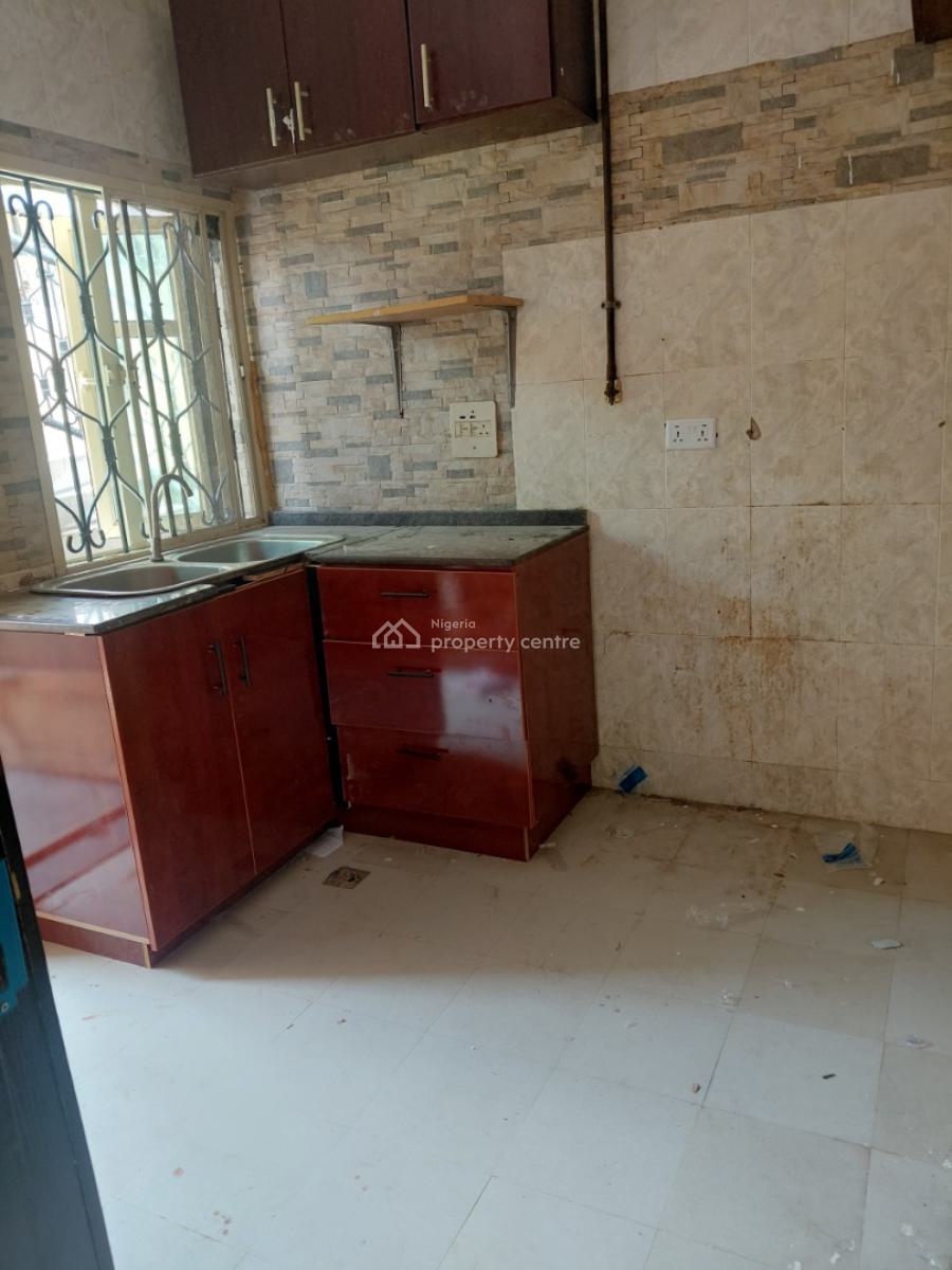 Tastefully Built and Newly Renovated Three Bedrooms Flat, Canaan Estate Sangotedo Lagos, Sangotedo, Ajah, Lagos, Terraced Bungalow for Rent