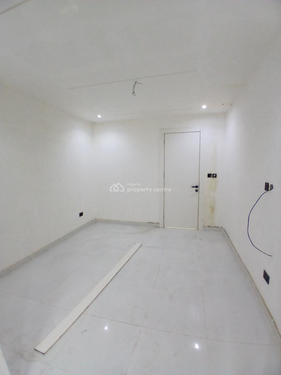 Newly Built and Serviced with 24/7 Power Supply 2 Bedroom En-suite Fla, Ikate, Lekki, Lagos, Flat / Apartment for Rent