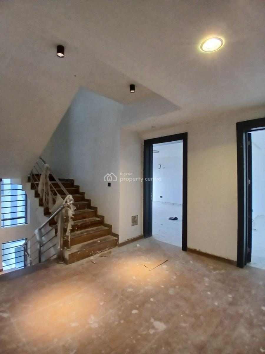 Newly Built and Serviced with 24/7 Power Supply 2 Bedroom En-suite Fla, Ikate, Lekki, Lagos, Flat / Apartment for Rent