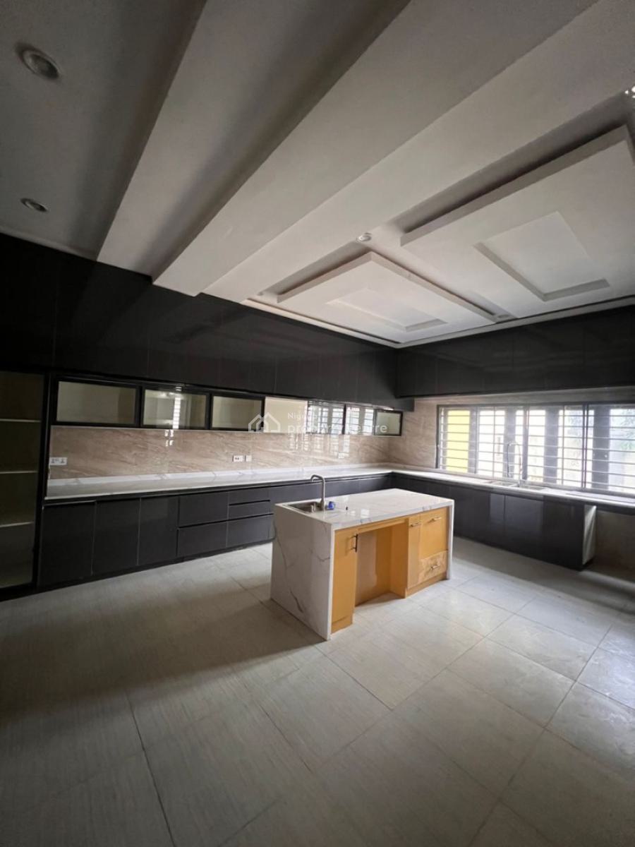 Very Spacious 5 Bedroom Fully Detached Duplex with 2 Living Rooms, Guzape District, Abuja, Detached Duplex for Rent