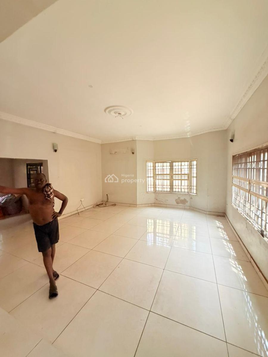 Distress 5 Bedroom Fully Detached Duplex with a Large Compound Space, Gra Phase 2, Magodo, Lagos, Detached Duplex for Sale