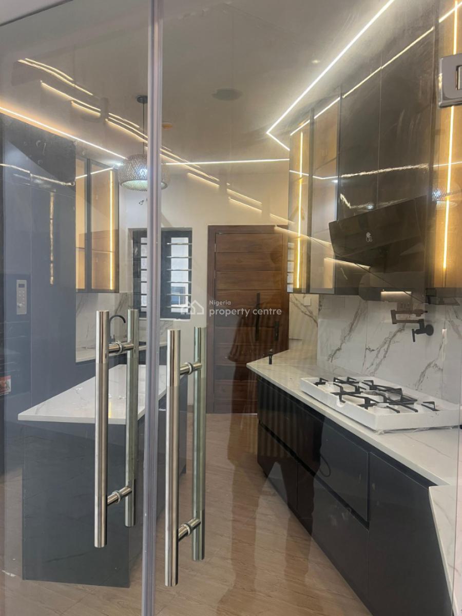 4 Bedroom Semi Detached Duplex with Bq, Gra Phase 1, Magodo, Lagos, Semi-detached Duplex for Sale