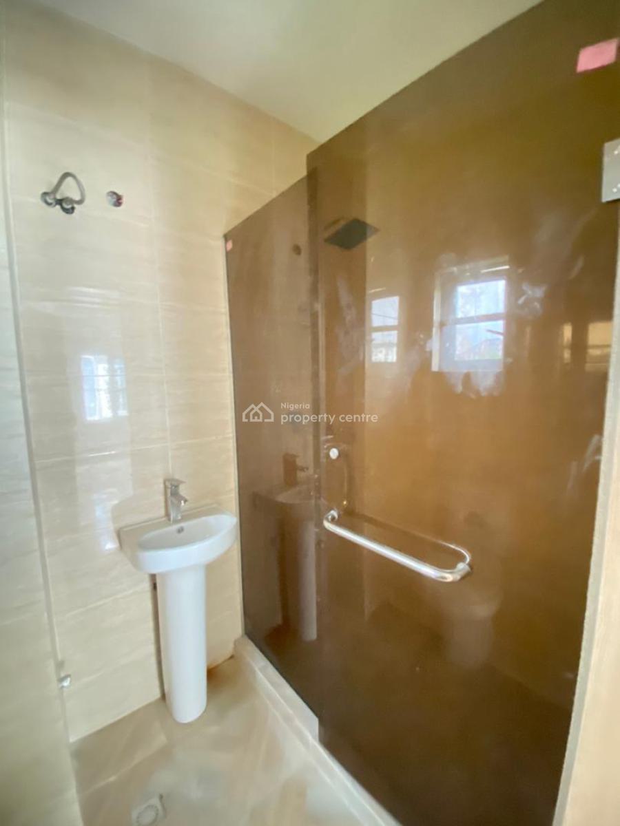 2 Bedroom Apartment, Lekki Scheme2, Lekki Phase 2, Lekki, Lagos, Block of Flats for Sale